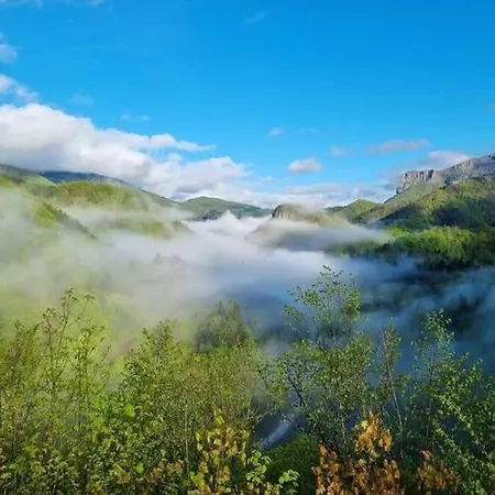 Rupicapra Mountain House *