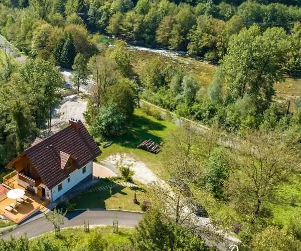 Rupicapra Mountain House شاليه *